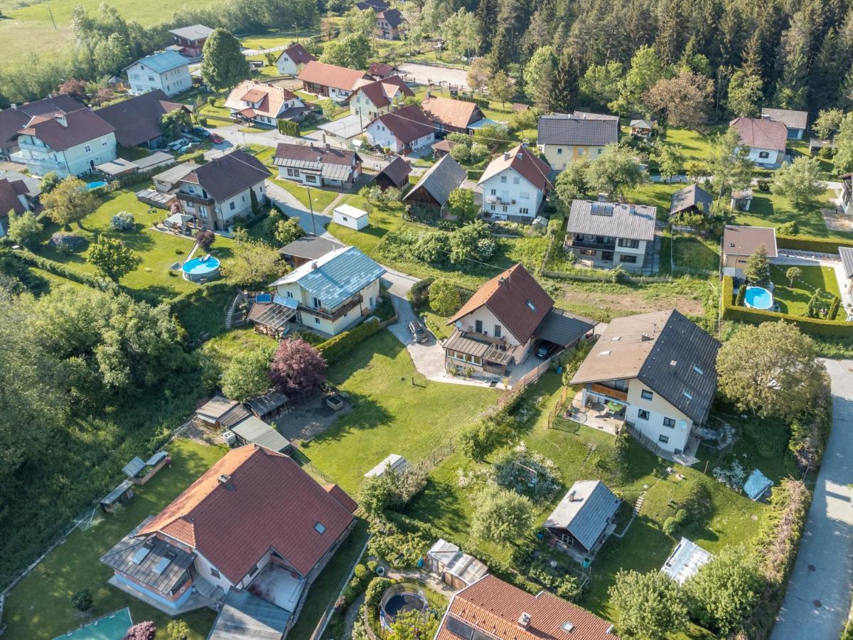 Ferienhaus Auszeit Natur فيلاخ المظهر الخارجي الصورة
